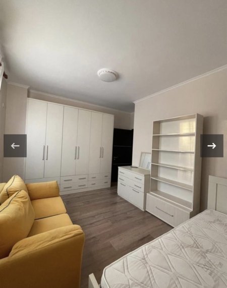 Tirane, jepet me qera apartament 2+1+Ballkon Kati 2, 96 m² 450 € (Rruga e Dajtit)