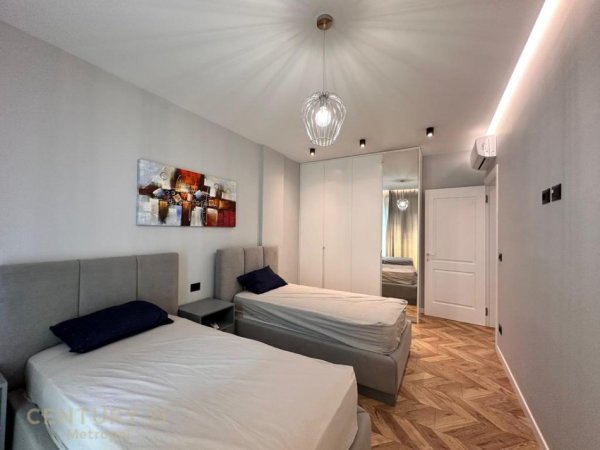 Tirane, jepet me qera apartament 2+1+Aneks Kati 4, 96 m² 1.500 € 