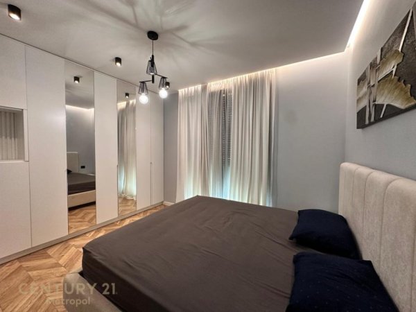 Tirane, jepet me qera apartament 2+1+Aneks Kati 4, 96 m² 1.500 € 