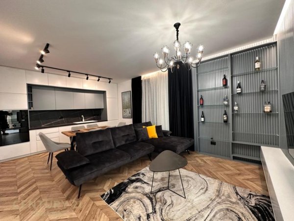 Tirane, jepet me qera apartament 2+1+Aneks Kati 4, 96 m² 1.500 € 