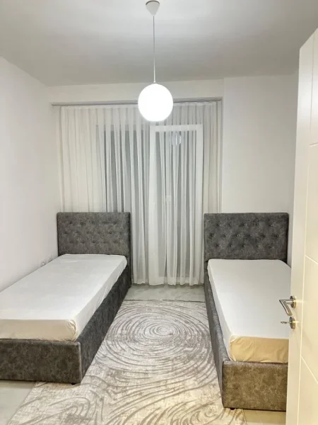 Tirane, jepet me qera apartament 2+1 Kati 8, 110 m² 600 € (Kompleksi Jolla)