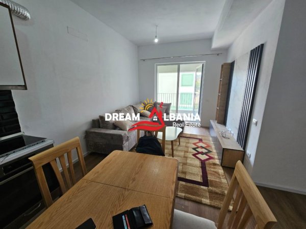 Tirane, jepet me qera apartament 2+1 Kati 4, 80 m² 490 € (tek Rezidenca Kaimi)