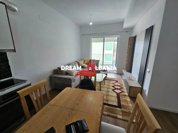 Tirane, jepet me qera apartament 2+1 Kati 4, 80 m² 490 € (tek Rezidenca Kaimi)