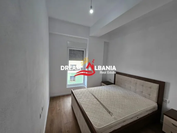 Tirane, jepet me qera apartament 2+1 Kati 4, 80 m² 490 € (tek Rezidenca Kaimi)