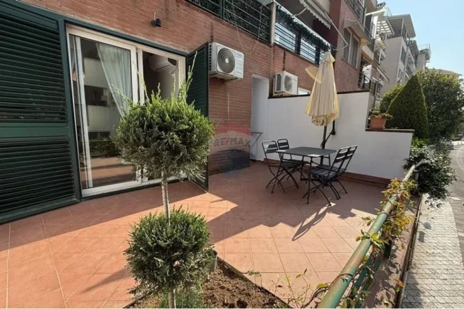 Tirane, jepet me qera apartament 1+1 Kati 2, 53 m² 550 € (Kodra e Diellit)