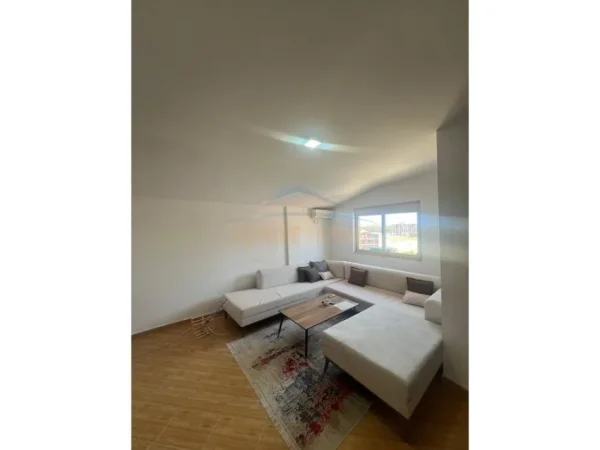 Qerret, shitet apartament 1+1+Ballkon Kati 4, 67 m² 85.000 € (Durres)