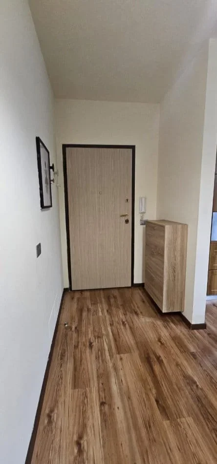 Tirane, jepet me qera apartament 1+1 Kati 4, 66 m² 600 € (Rruga e Dibres, Prane Komisariatit Nr 4)