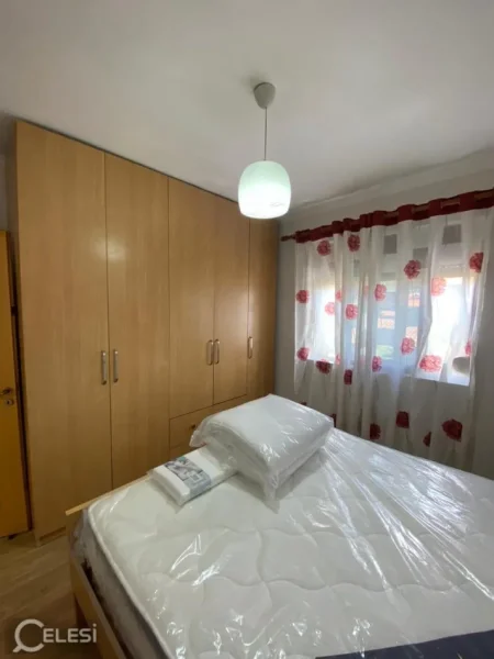 Tirane, jepet me qera apartament 2+1 Kati 3, 70 m² 700 € (Mine Peza, prane Taverna Tafaj)