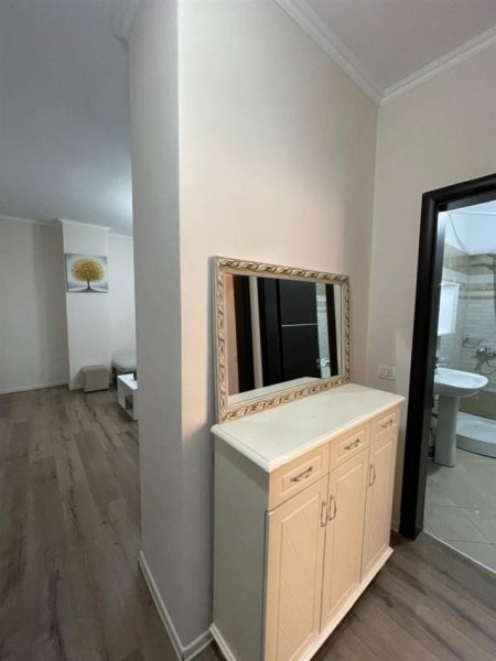 Tirane, jepet me qera apartament 2+1+Ballkon Kati 2, 96 m² 450 € (Fresk/Rruga e Dajtit)