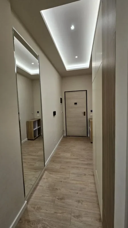 Tirane, jepet me qera apartament 3+1+Ballkon Kati 2, 118 m² 1.200 € (RRUGA PETI)