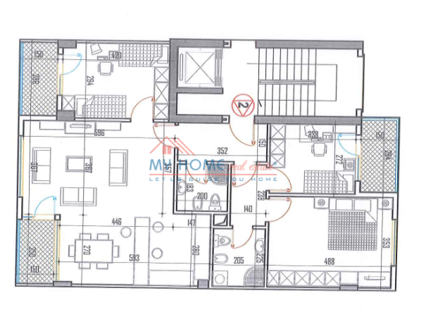 Tirane, jepet me qera apartament 3+1+Ballkon Kati 2, 120 m² 900 € (Stacioni i Trenit)