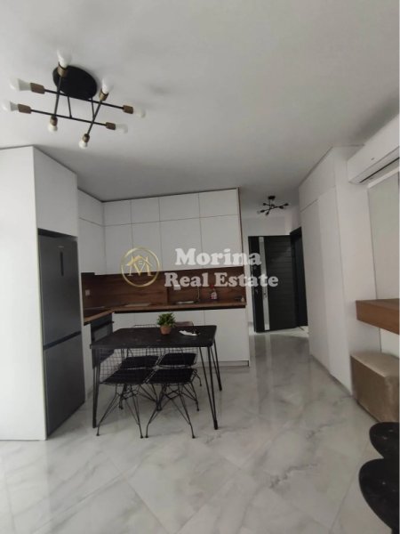 Tirane, jepet me qera apartament 1+1+Ballkon Kati 7, 66 m² 500 € (Besim Alla)