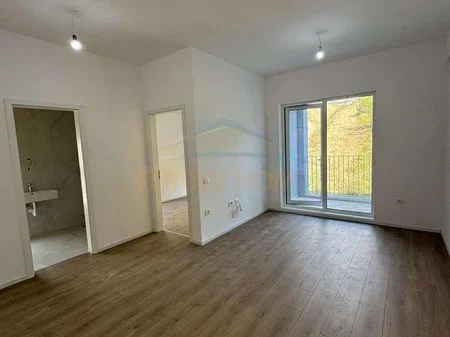 Tirane, shitet apartament 1+1 Kati 2, 49 m² 7.500.000 € 