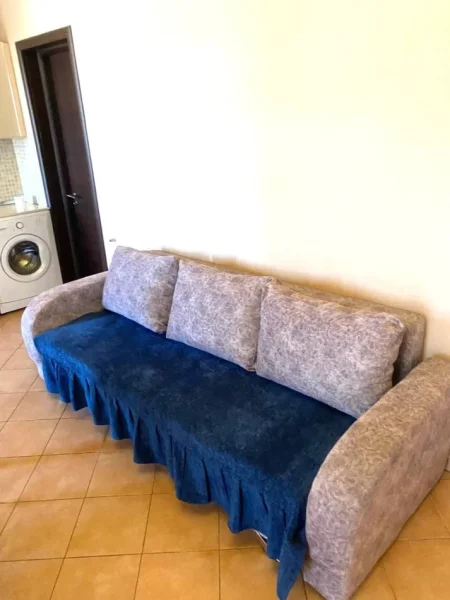 Jepet me Qera  2+1 ne Ali Demi, tek Tregu ElektrikKati 3, 65 m² 450 €