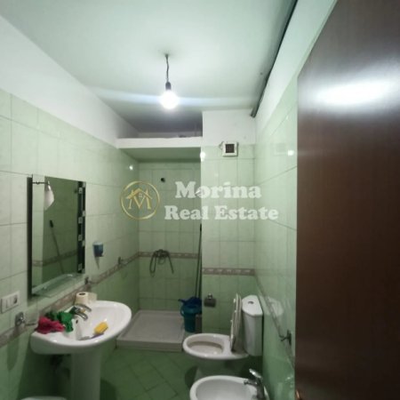 Tirane, jepet me qera apartament 3+1 Kati 11, 115 m² 600 € (Parku i Autobuzave)
