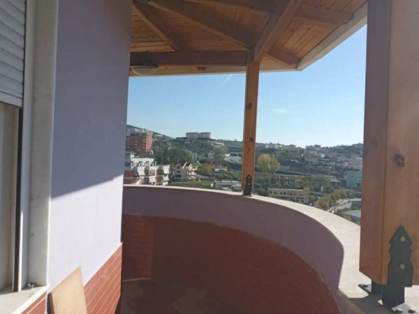 Tirane, shes apartament+verande | Penthouse 2+1+2 Kati 6, 95 m² +50 m2, 150.000 € (Shkoze te Autotraktoret)