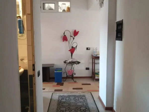 Tirane, shes apartament+verande | Penthouse 2+1+2 Kati 6, 95 m² +50 m2, 150.000 € (Shkoze te Autotraktoret)