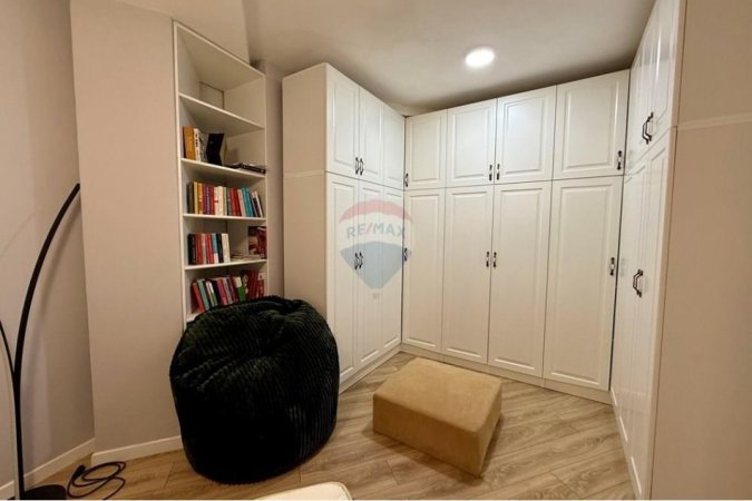 Tirane, jepet me qera apartament 1+1 Kati 3, 82 m² 650 € (Kodra e diellit)