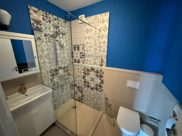 Tirane, jepet me qera apartament duplex Dublex Kati 0, 167 m² 1.200 € (Rezidenca Kodra e Diellit 2)