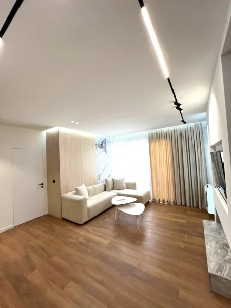 Shitet Super Apartament 2+1 tek Liqeni i Thatë  , 350.000 €uro