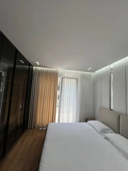 Shitet Super Apartament 2+1 tek Liqeni i Thatë  , 350.000 €uro