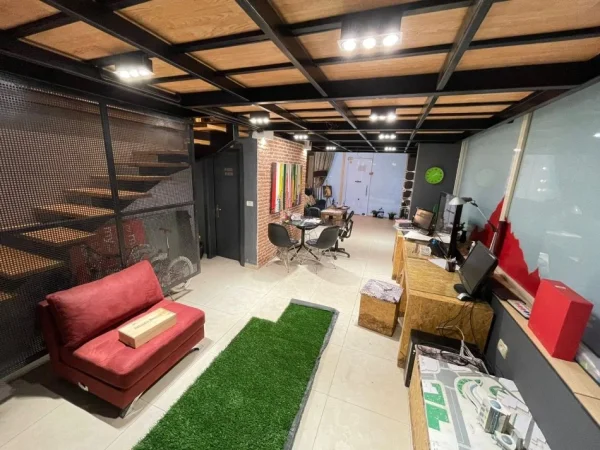 Tirane, jepet me qera ambjent biznesi Kati 0, 60 m² 550 € 