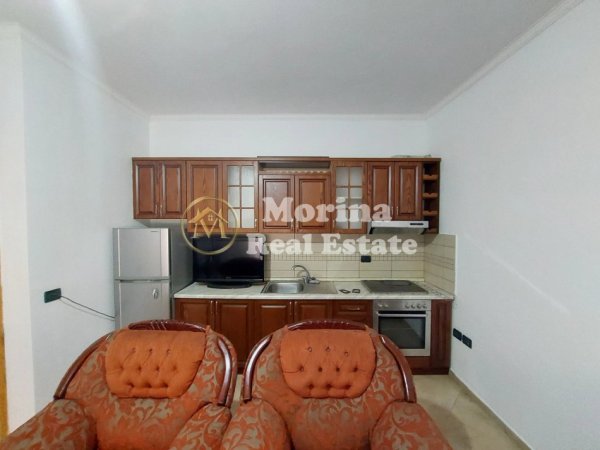 Tirane, jepet me qera apartament 2+1 Kati 2, 100 m² 400 € (Shkolla Bashkuar)