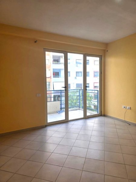 JEPET ME QIRA | APARTAMENT 2+1 YZBERISHT, Kati 4, 80 m² 350 €uro