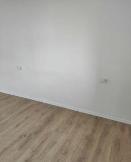 Tirane, shitet apartament 2+1+Ballkon Kati 4, 65 m² 103.000 € (Rruga &quot;Niko Avrami&quot;)