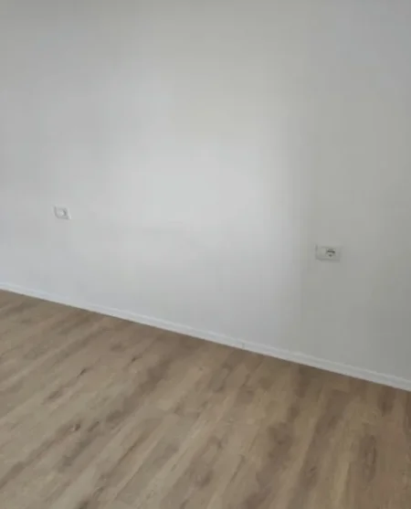 Tirane, shitet apartament 2+1+Ballkon Kati 4, 65 m² 103.000 € (Rruga "Niko Avrami")