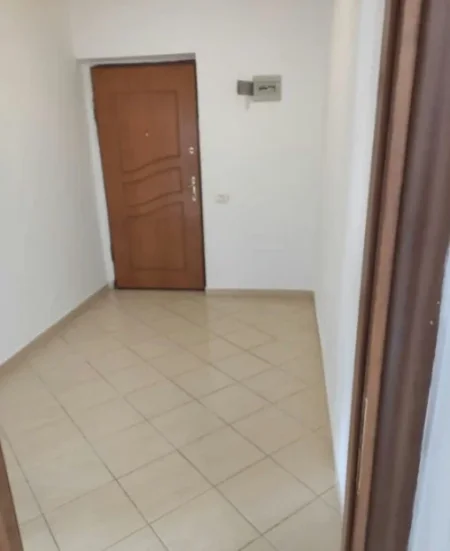 Tirane, shitet apartament 2+1+Ballkon Kati 4, 65 m² 103.000 € (Rruga "Niko Avrami")