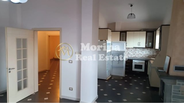 Tirane, jepet me qera shtepi 3+1 Kati 4, 200 m² 500 € (Sauk)