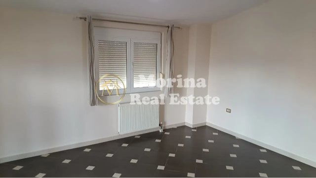 Tirane, jepet me qera shtepi 3+1 Kati 4, 200 m² 500 € (Sauk)
