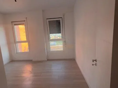 Tirane, shitet apartament 2+1 Kati 5, 95 m² 12.705.000 € 