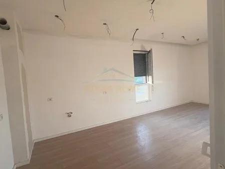 Tirane, shitet apartament 2+1 Kati 5, 95 m² 12.705.000 € 