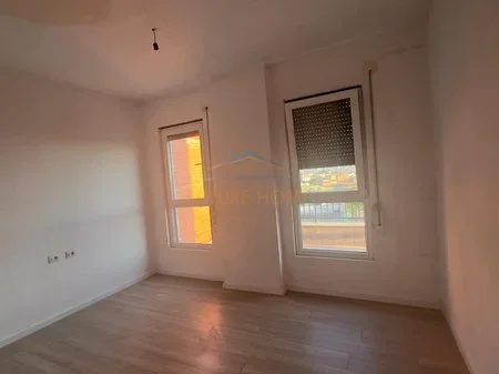 Tirane, shitet apartament 2+1 Kati 5, 95 m² 12.705.000 € 