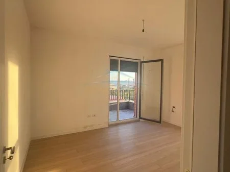 Tirane, shitet apartament 2+1 Kati 5, 95 m² 12.705.000 € 