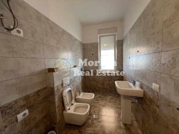 Tirane, jepet me qera apartament 2+1 Kati 8, 70 m² 700 € (21 Dhjetori)