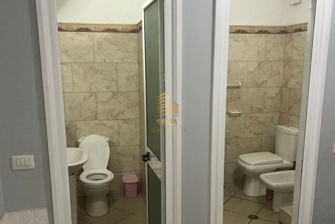 Tirane, jepet me qera apartament 1+1+Ballkon Kati 2, 70 m² 450 € (Astir, Rruga Teodor Keko)