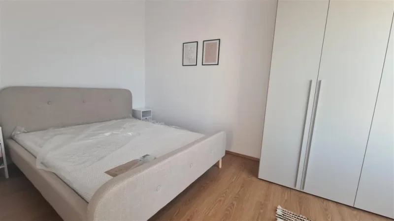 Tirane, jepet me qera apartament 1+1 Kati 2, 57 m² 400 € 