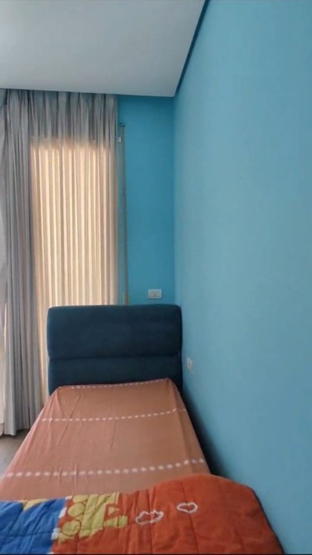 Tirane, jepet me qera apartament 3+1+Ballkon Kati 1, 120 m² 900 € (Ish Stacioni i Trenit/Rruga Karl Gega)