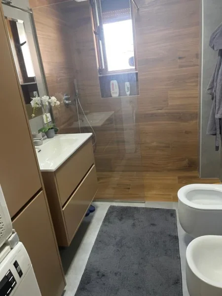 Tirane, shitet apartament 1+1+Aneks+Ballkon Kati 5, 70 m² 155.000 € (BULEVARDI GJERGJ FISHTA)