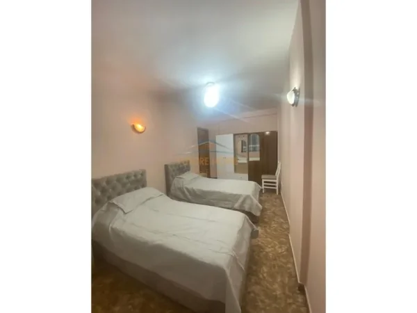 Durres, shitet apartament 2+1+Aneks Kati 4, 58 m² 110.000 € (Rruga Pavarsia)