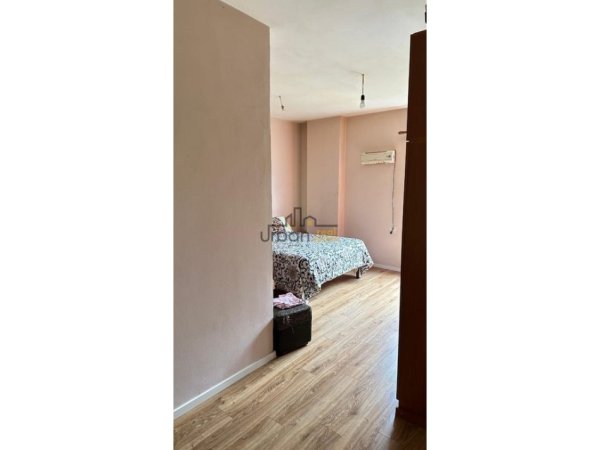 Tirane, jepet me qera apartament 2+1+Ballkon Kati 4, 100 m² 420 € (Fresku)