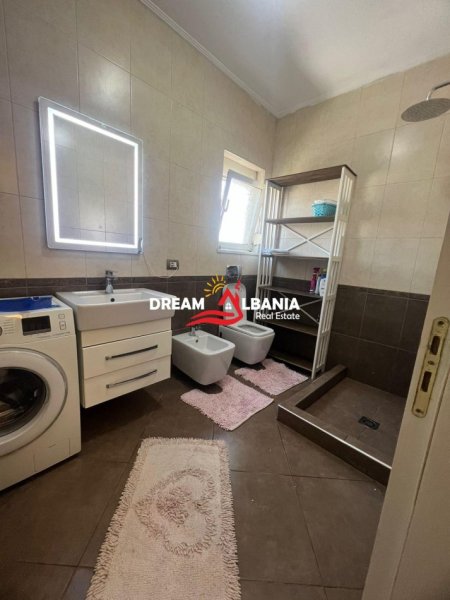 Tirane, shitet apartament 1+1 Kati 4, 58 m² 107.000 € (ne rrugen Kongresi i Manastirit, prane Oxhakut)