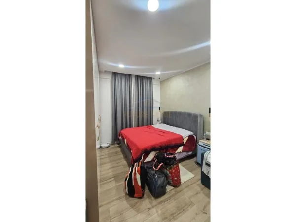 Durres, shitet apartament 1+1+Aneks+Ballkon Kati 2, 65 m² 120.000 € (Plazh)