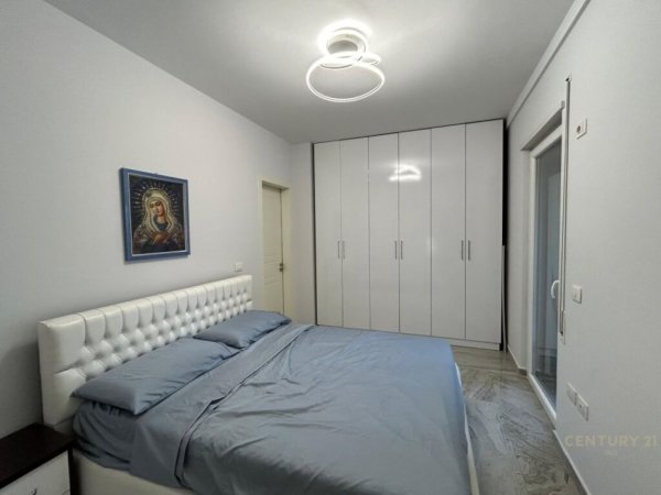 Tirane, jepet me qera apartament 3+1+Aneks+Ballkon Kati 3, 118 m² 1.100 € (Rr. Kongresi i Lushnjes)
