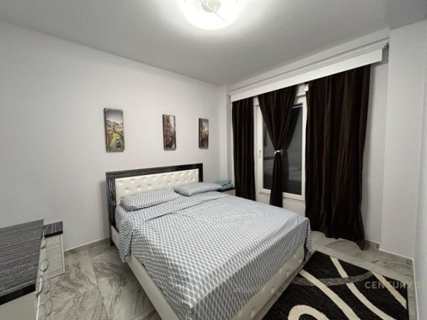 Tirane, jepet me qera apartament 3+1+Aneks+Ballkon Kati 3, 118 m² 1.100 € (Rr. Kongresi i Lushnjes)