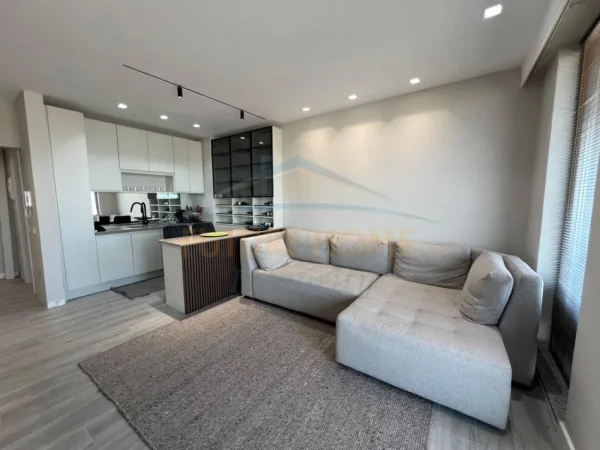 Tirane, jepet me qera apartament 1+1+Ballkon Kati 3, 77 m² 650 € 