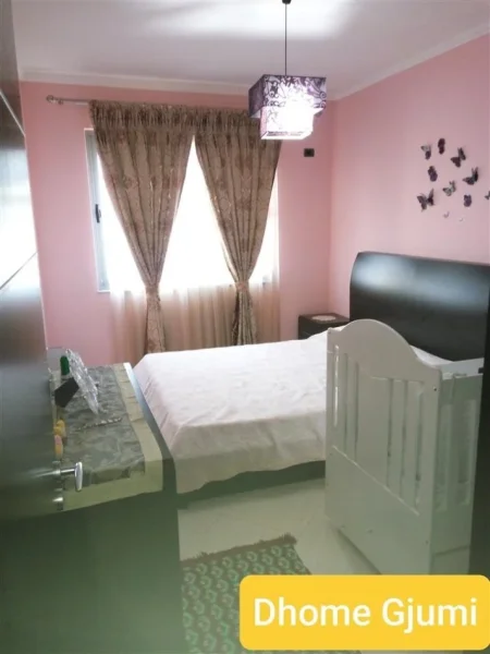 Tirane, shitet apartament 1+1+Ballkon Kati 7, 77 m² 109.000 € 